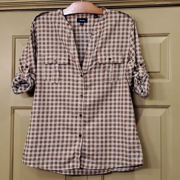 Women's Faconnable plaid v neck button front shirt - Picture 3 of 13